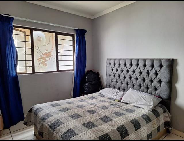 4 BEDROOM HOUSE FOR SALE IN CRAIGIEBURN